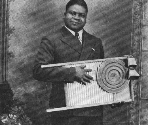 http://thebluesmobile.com/wp-content/uploads/2014/07/Washboard-Sam1.jpg