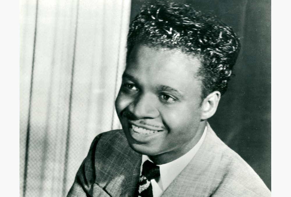 http://thebluesmobile.com/wp-content/uploads/2015/09/roybrown.jpg