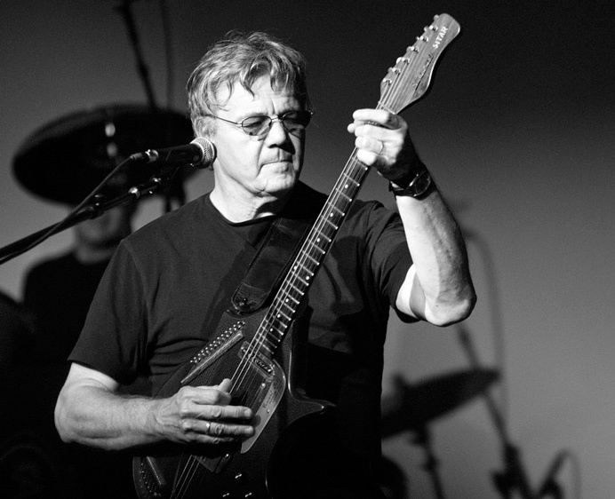 http://thebluesmobile.com/wp-content/uploads/2015/10/489_1LiveSteveMiller_1_.jpg