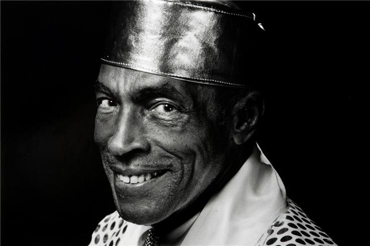 http://thebluesmobile.com/wp-content/uploads/2015/12/Charles-Brown-by-Jospeh-A.-Rosen.jpeg